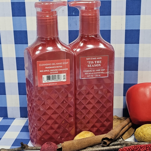 Bath & Body Works 'TIS THE SEASON Gentle & Clean Foaming Hand Soap 2 Bottles - Picture 4 of 6